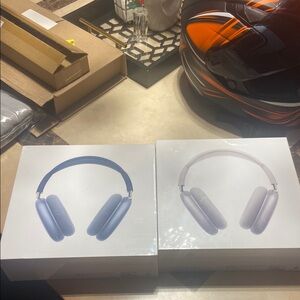 Apple AirPods Max in Blue and Silver